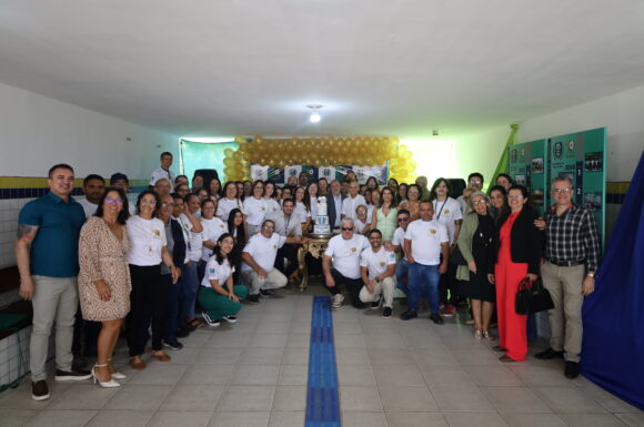 FBJ comemora 50 anos com café da manhã festivo e presença de autoridades, comunidade acadêmica e parceiros institucionais